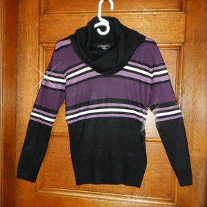 ~~~ ILANCO ~~~ Cowl Necked PULLOVER ~ Gorgeous Form Fitting